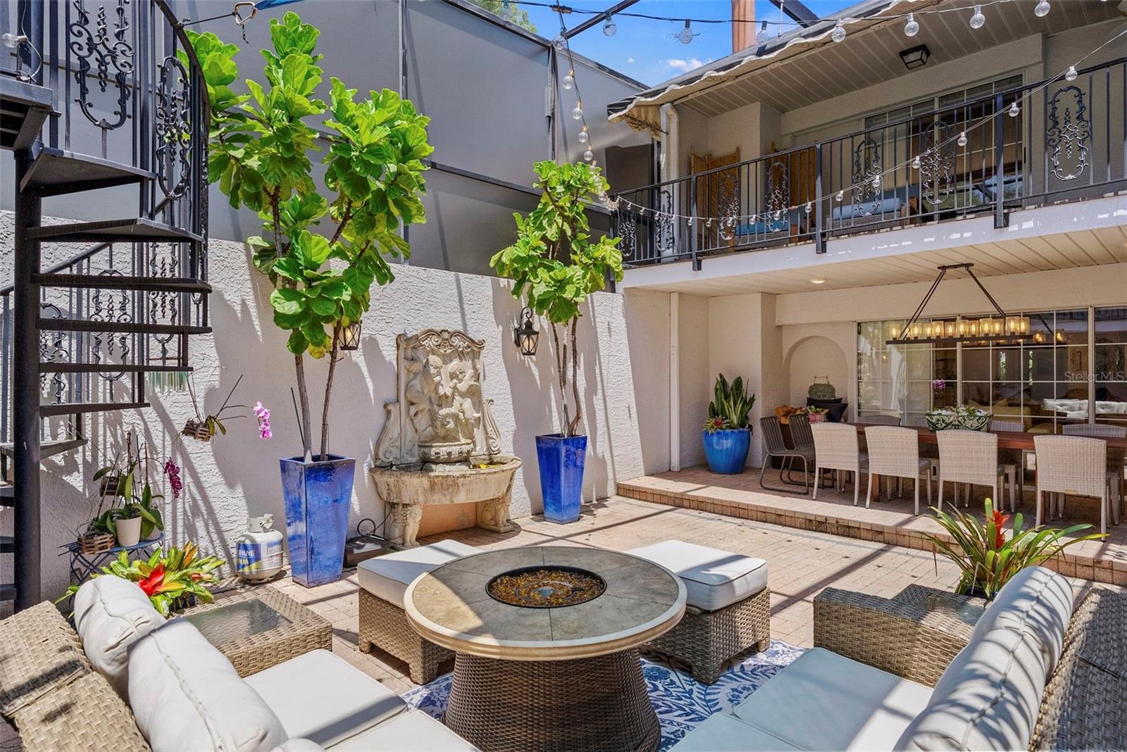 ELBERON PLACE PH 01 - Residential