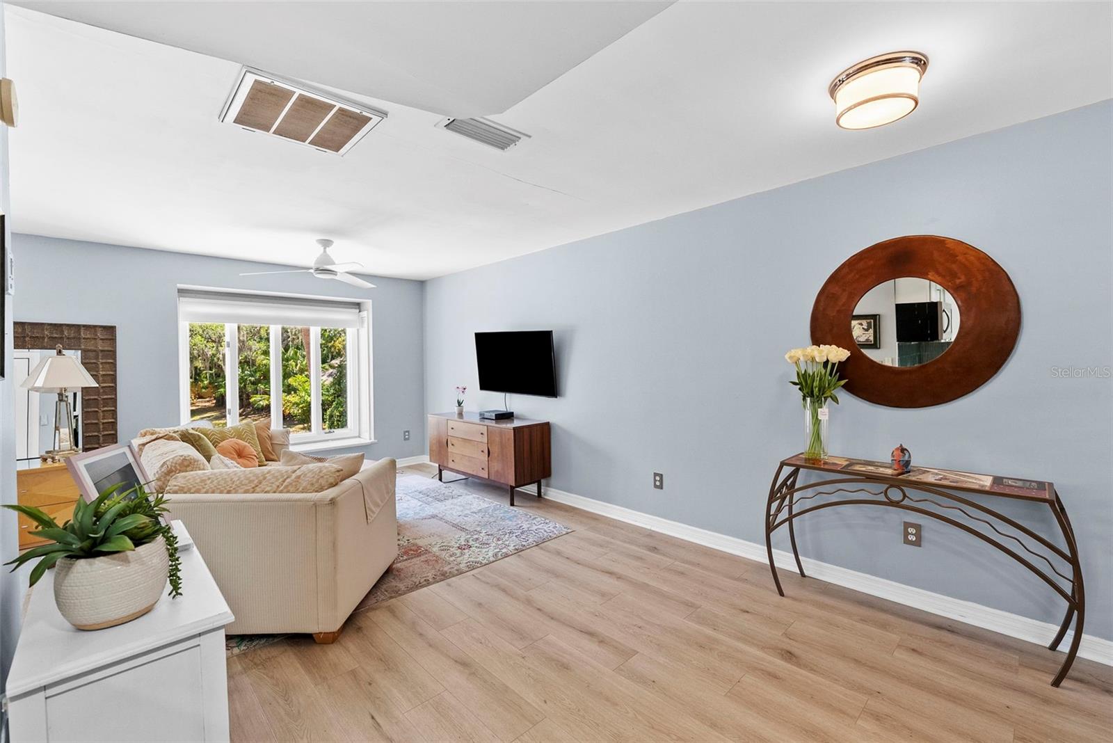 ELBERON PLACE PH 01 - Residential