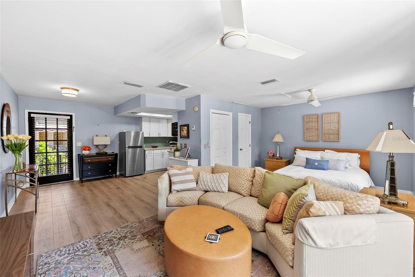 ELBERON PLACE PH 01 - Residential