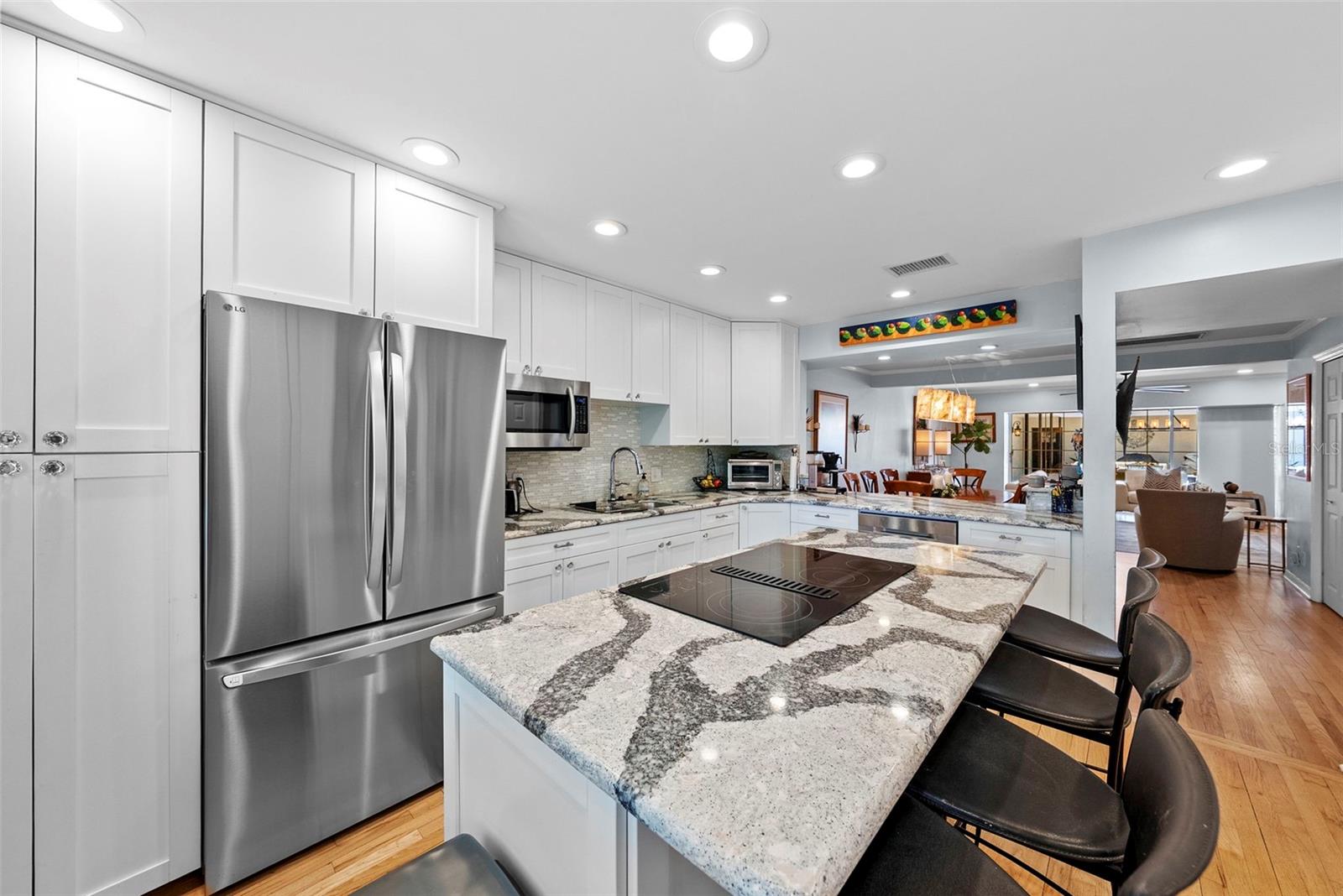 ELBERON PLACE PH 01 - Residential