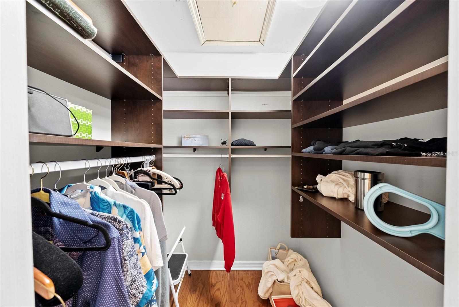ELBERON PLACE PH 01 - Residential