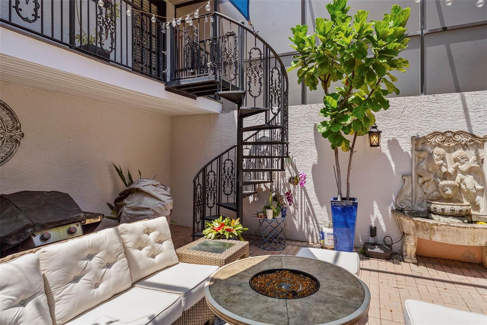 ELBERON PLACE PH 01 - Residential