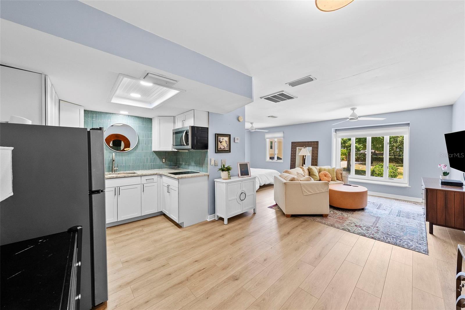 ELBERON PLACE PH 01 - Residential