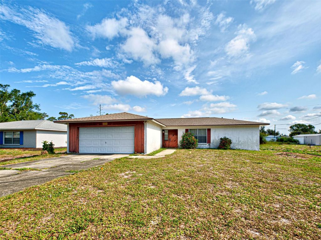 Photo of 914 E 2nd Street, Englewood, FL 34223 (MLS # D6140087)