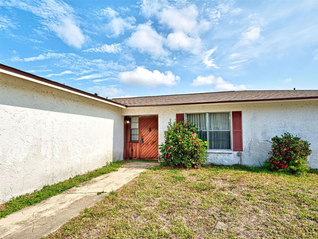 Photo of 914 E 2nd Street, Englewood, FL 34223 (MLS # D6140087)