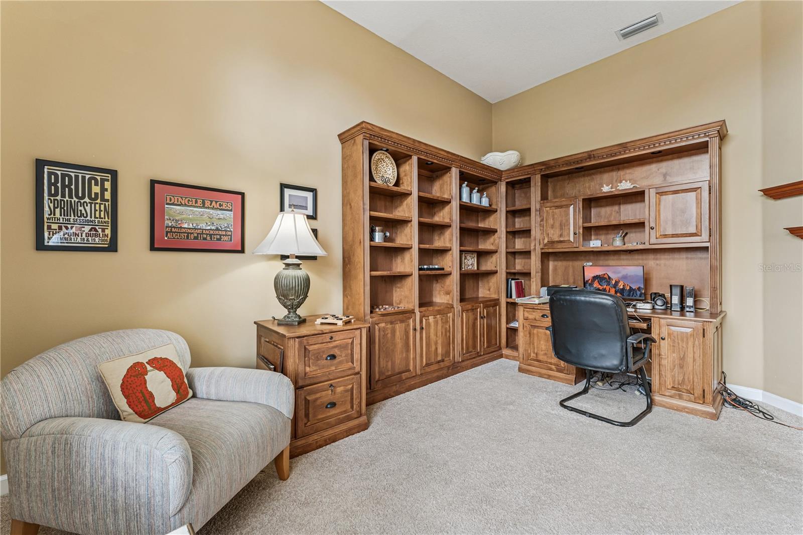 HIDDEN COVE - Residential