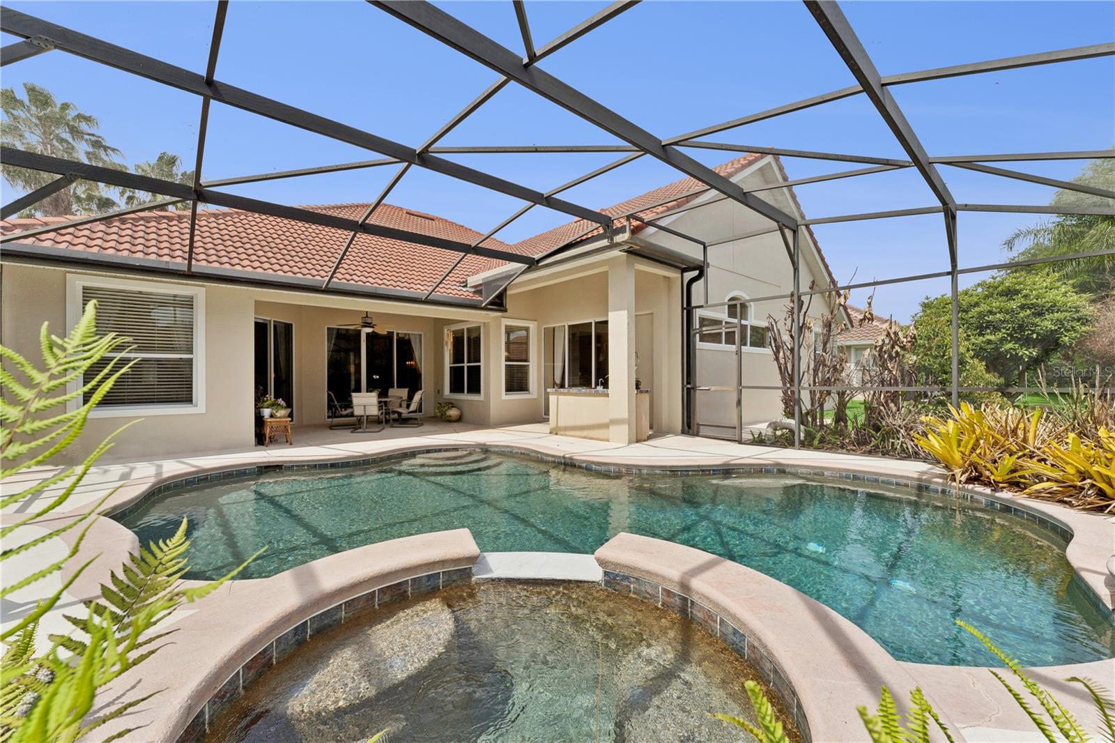 HIDDEN COVE - Residential