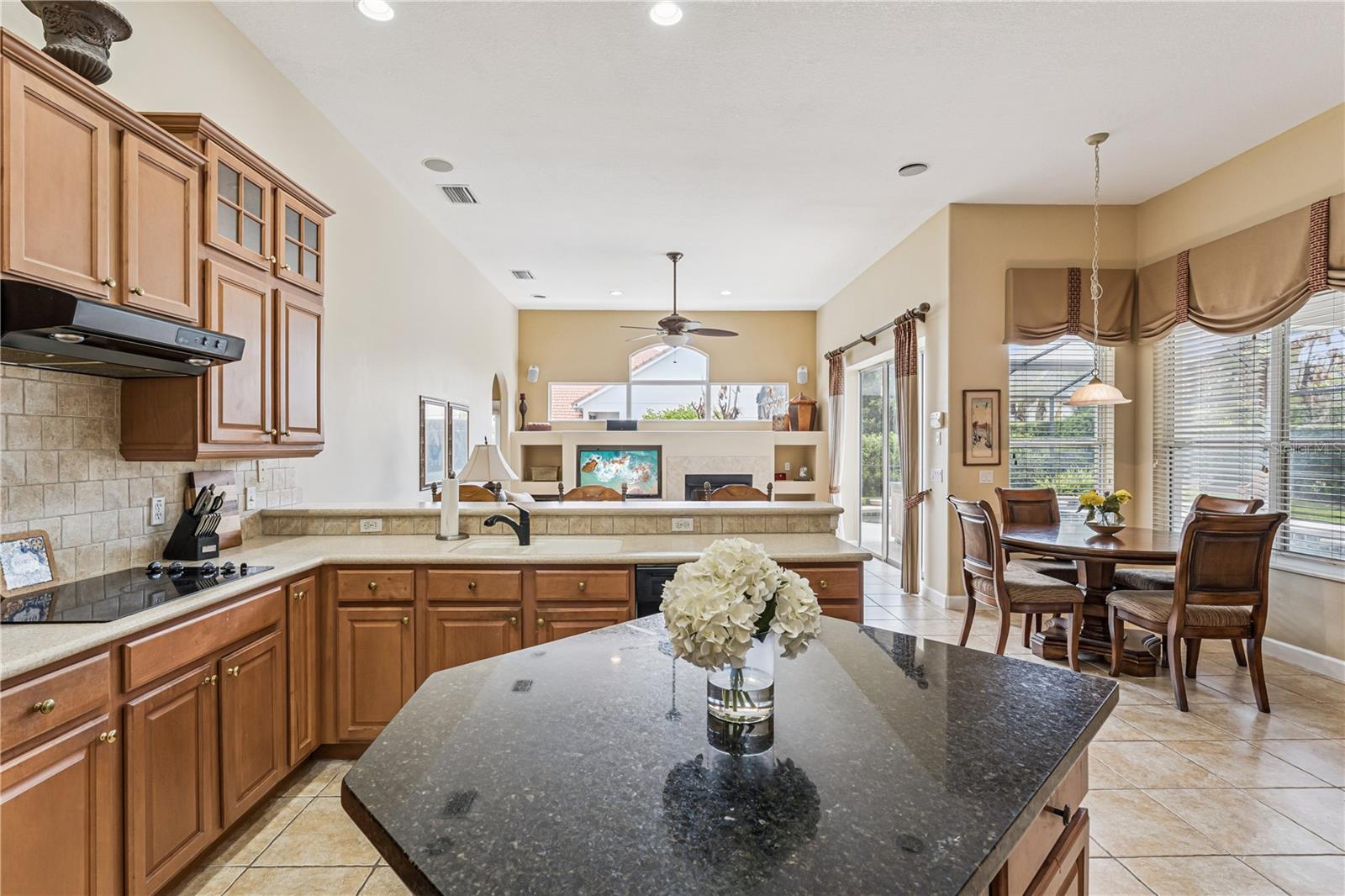 HIDDEN COVE - Residential