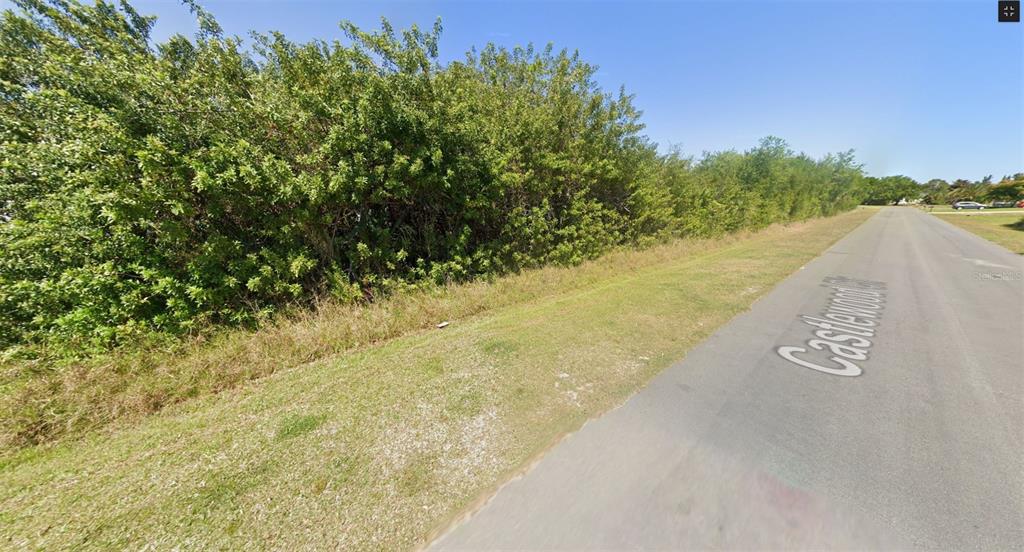 BUCKINGHAM PARK - Land