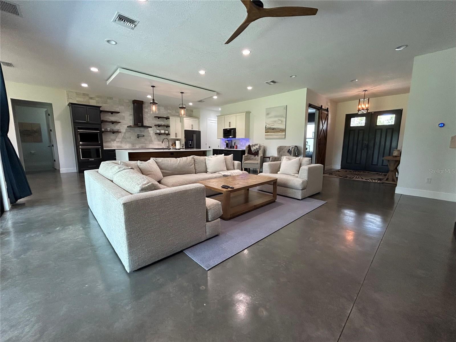 19512 MAJESTIC STREET