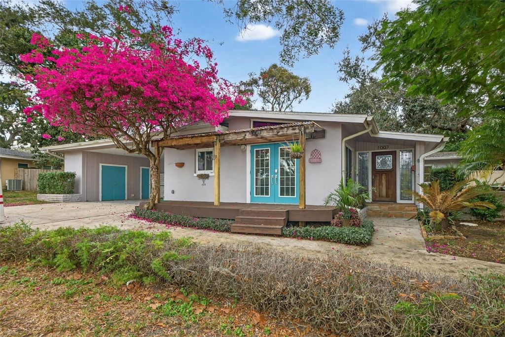 Photo of 1007 Palm Terrace Drive, Clearwater, FL 33755 (MLS # TB8461075)