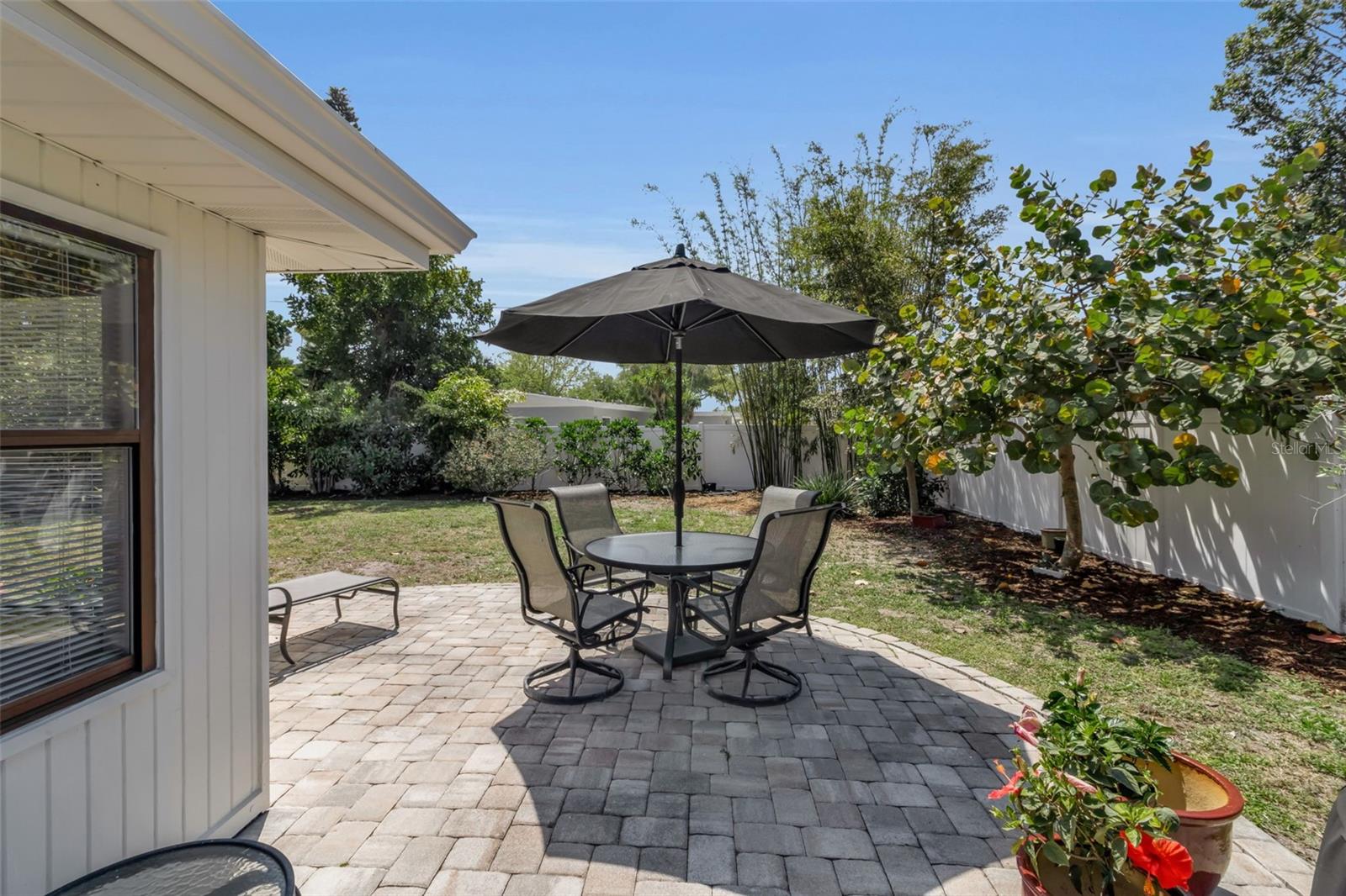 SOUTH GATE - Residential