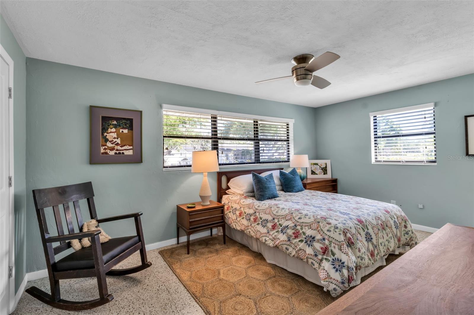 SOUTH GATE - Residential