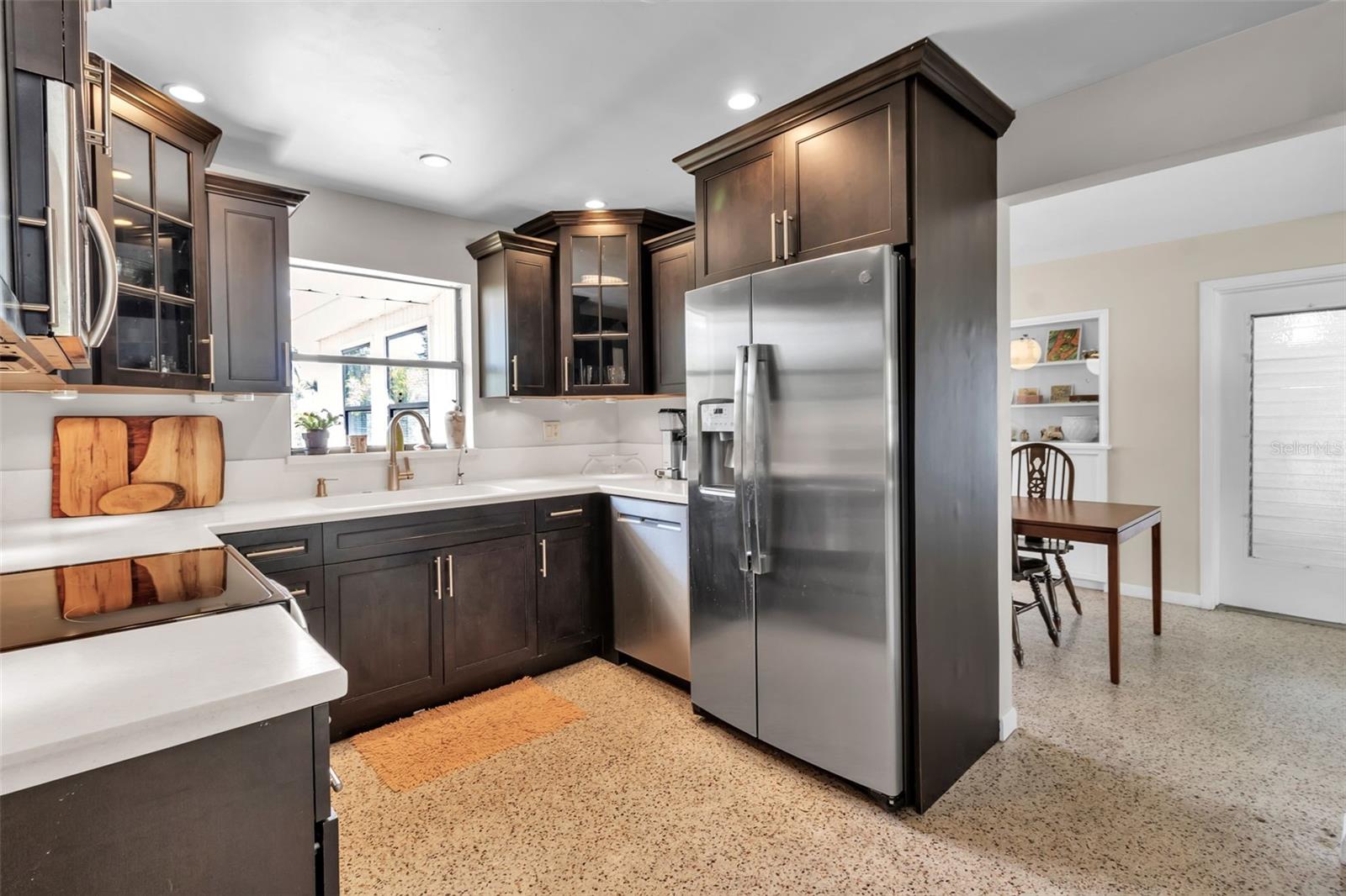 SOUTH GATE - Residential