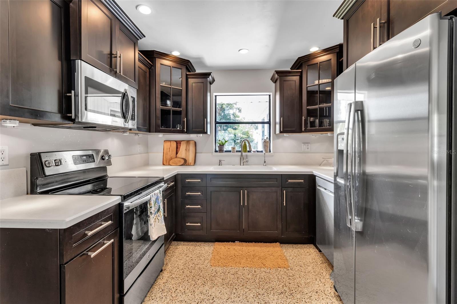 SOUTH GATE - Residential