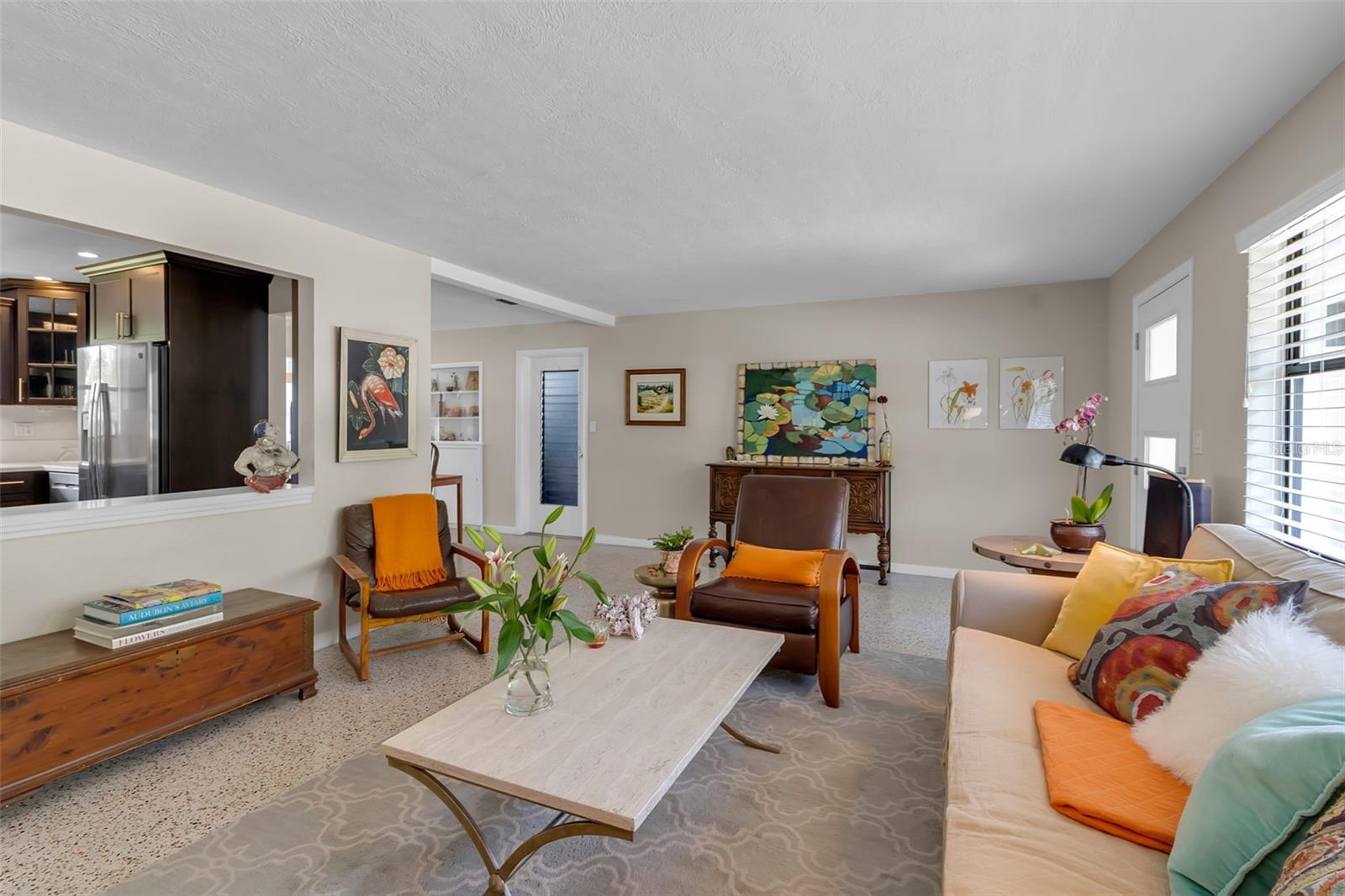 SOUTH GATE - Residential