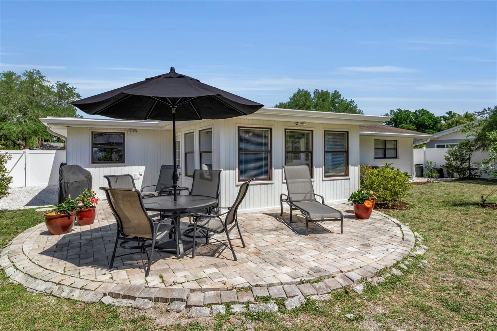 SOUTH GATE - Residential