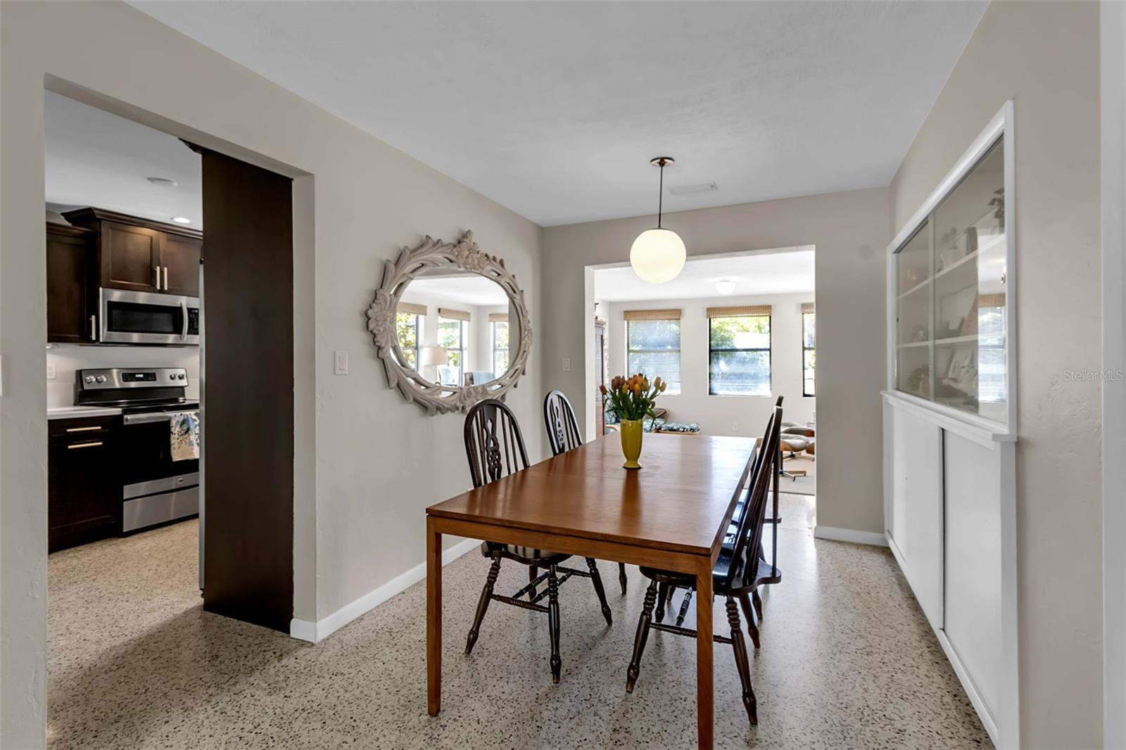 SOUTH GATE - Residential