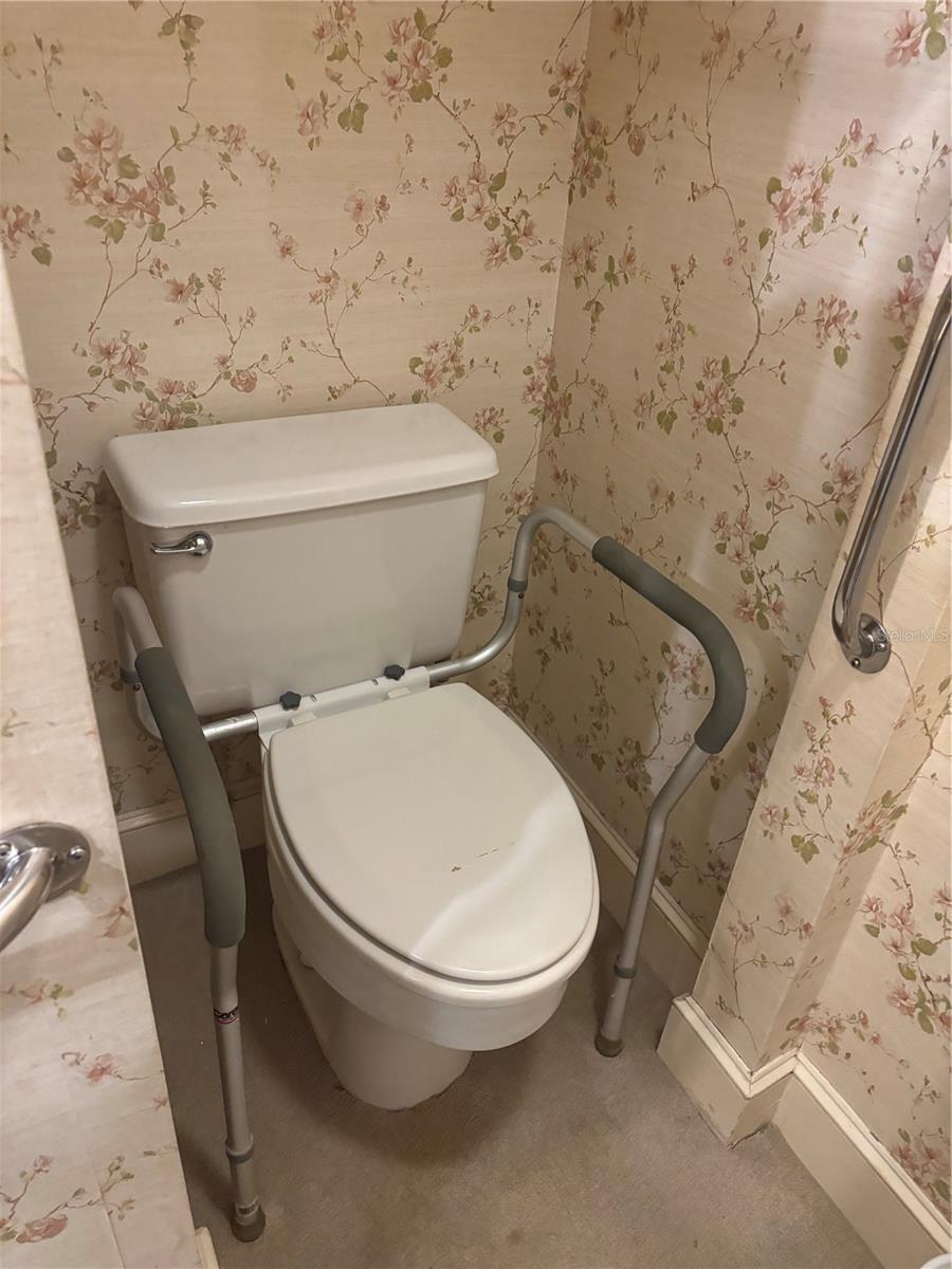 PORT BELLEAIR 3 CONDO - Residential