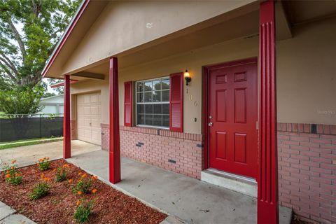 A home in WINTER HAVEN