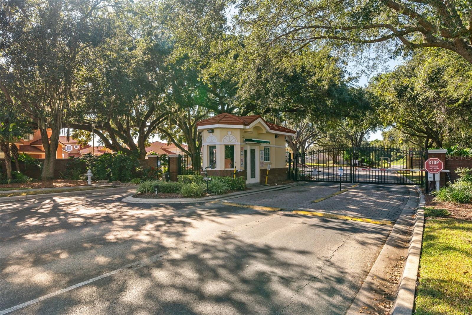 LAKE BERKLEY RESORT - Residential