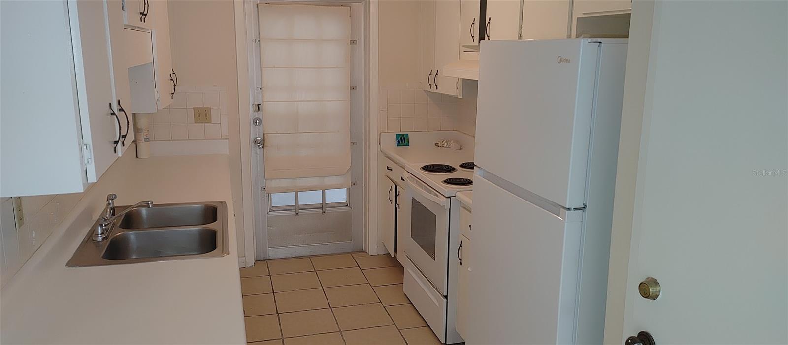 CITY ZEPHYRHILLS - Residential Lease