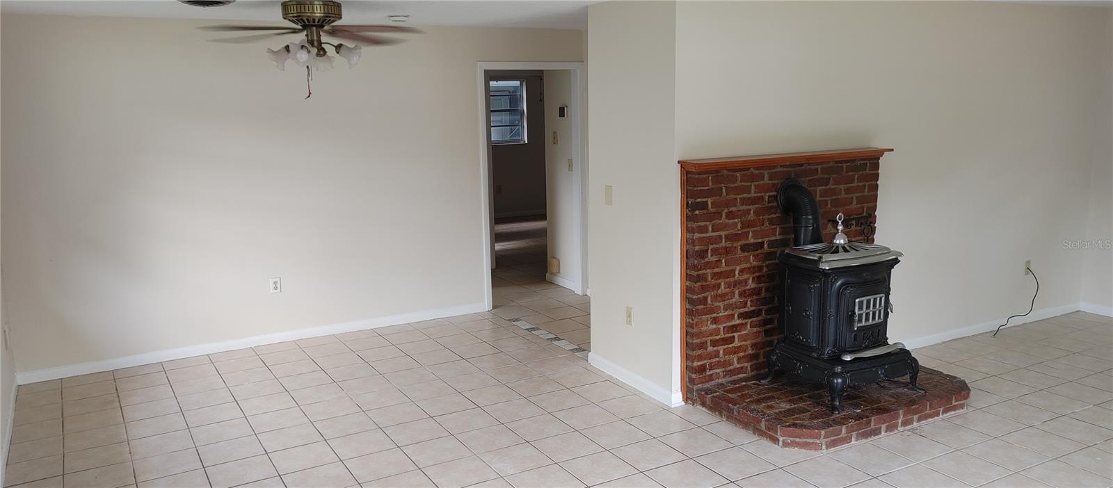 CITY ZEPHYRHILLS - Residential Lease