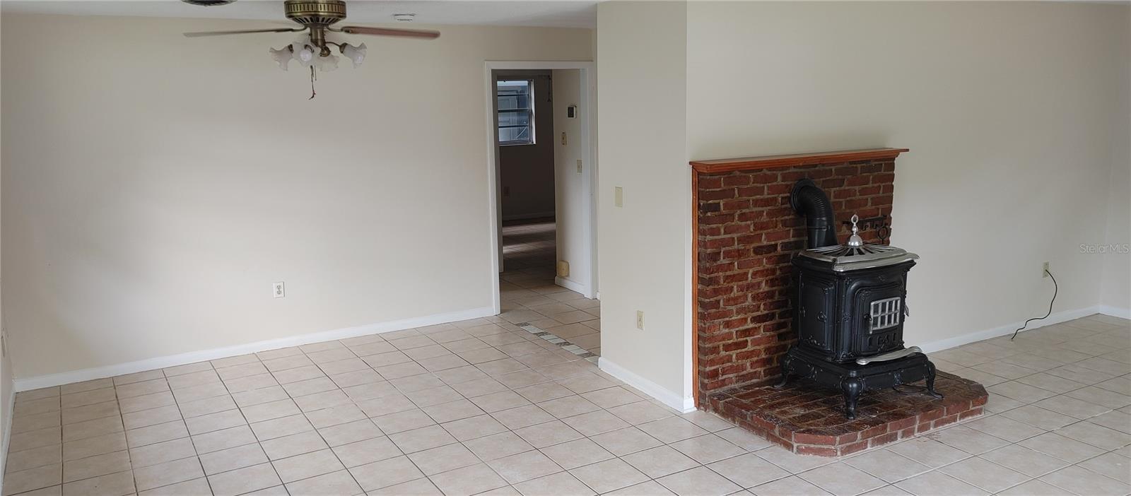 CITY ZEPHYRHILLS - Residential Lease