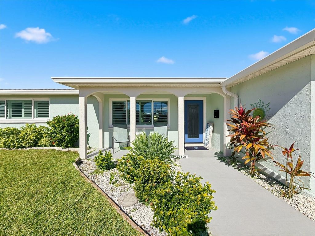 Photo of 12821 2nd Isle, Hudson, FL 34667 (MLS # W7882291)