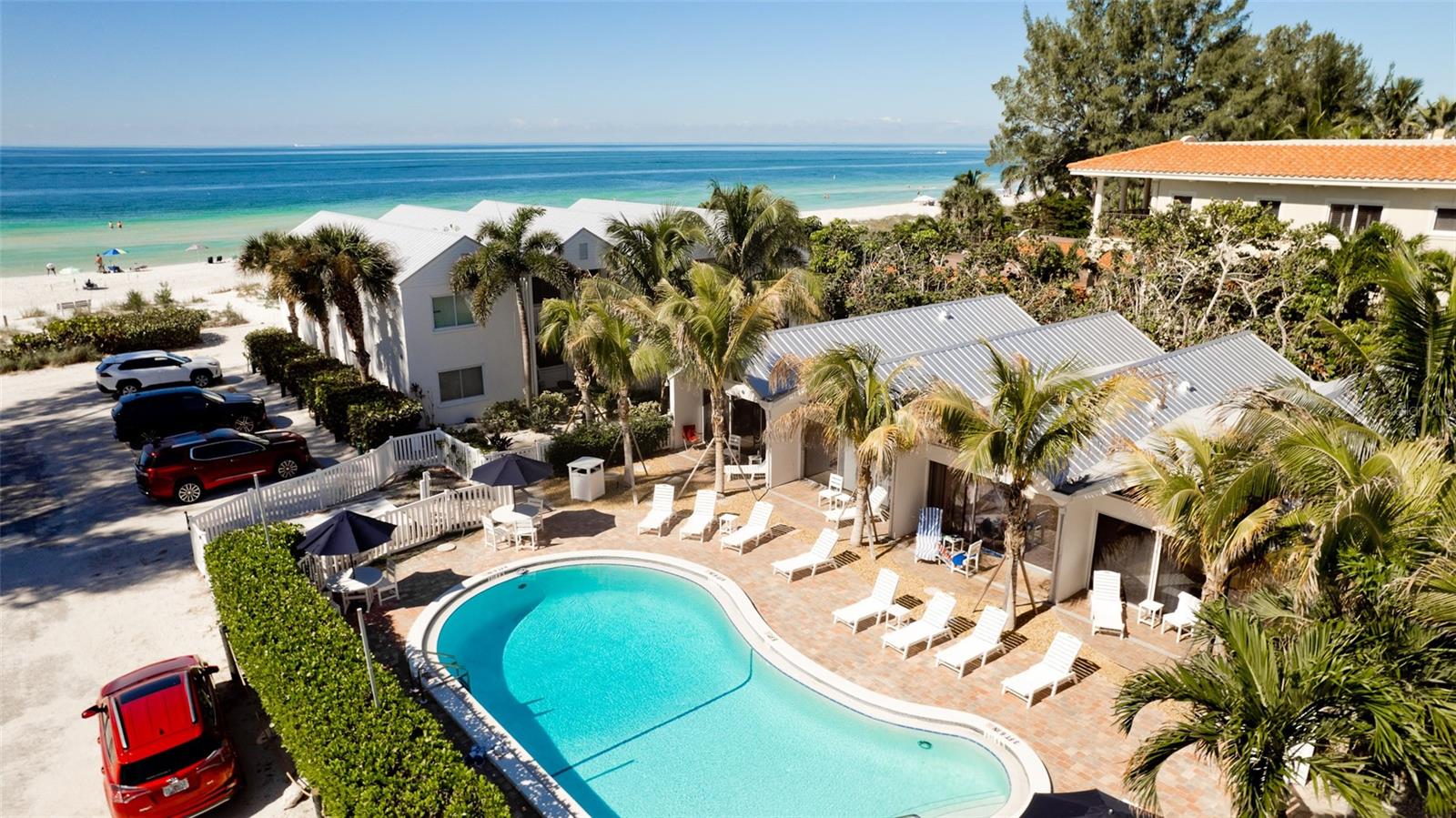 COCONUTS - Residential