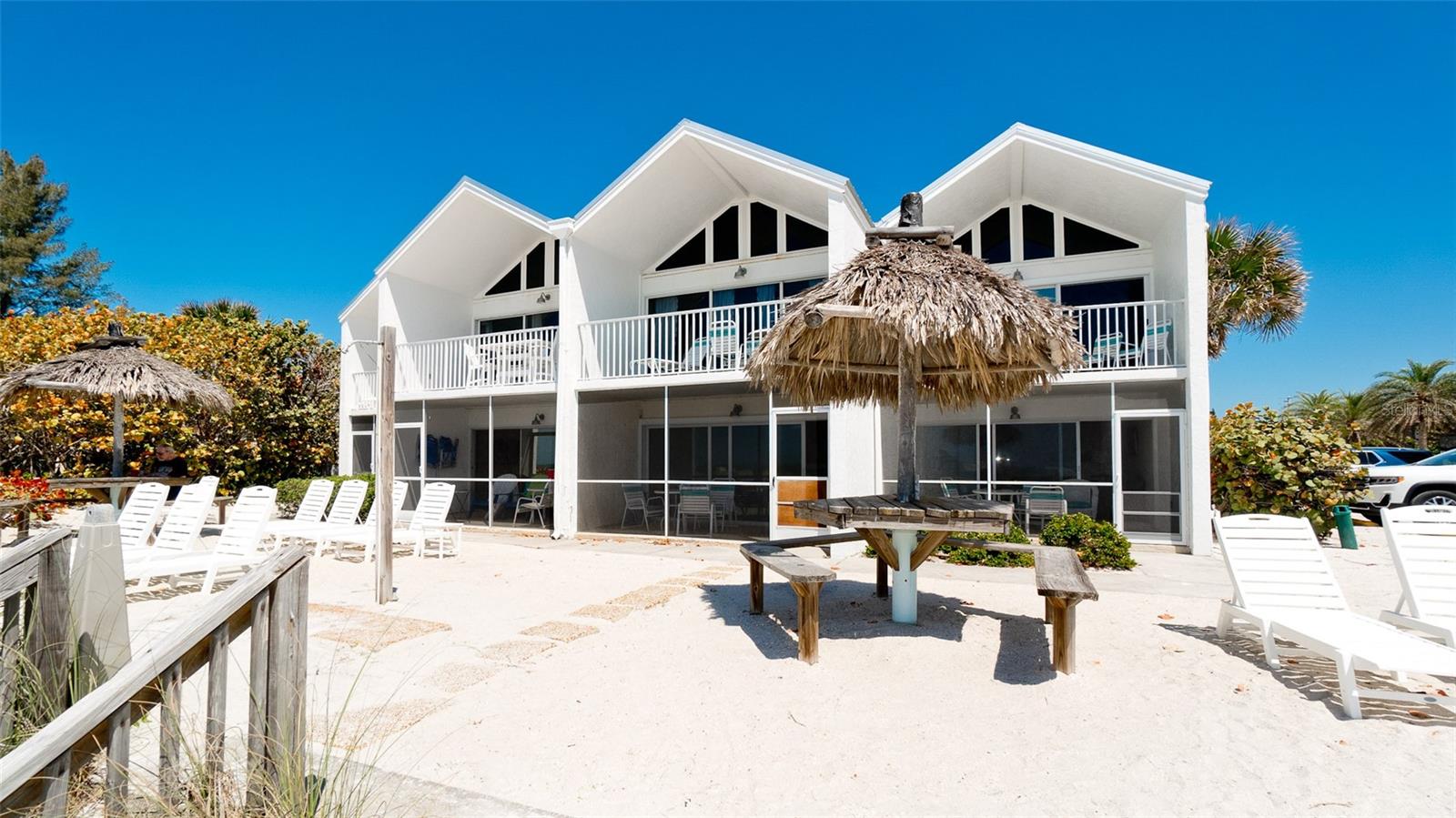 COCONUTS - Residential