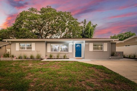 A home in LARGO