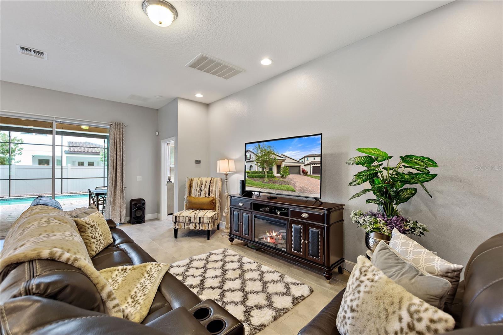 WINDERMERE TRLS PH 3A - Residential Lease