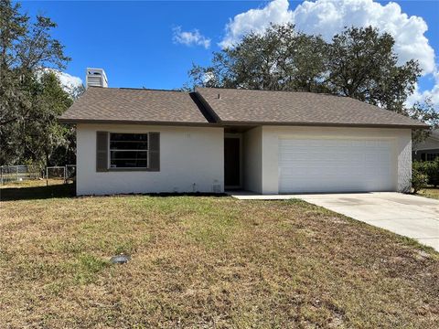 A home in WINTER HAVEN