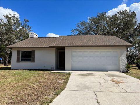 A home in WINTER HAVEN