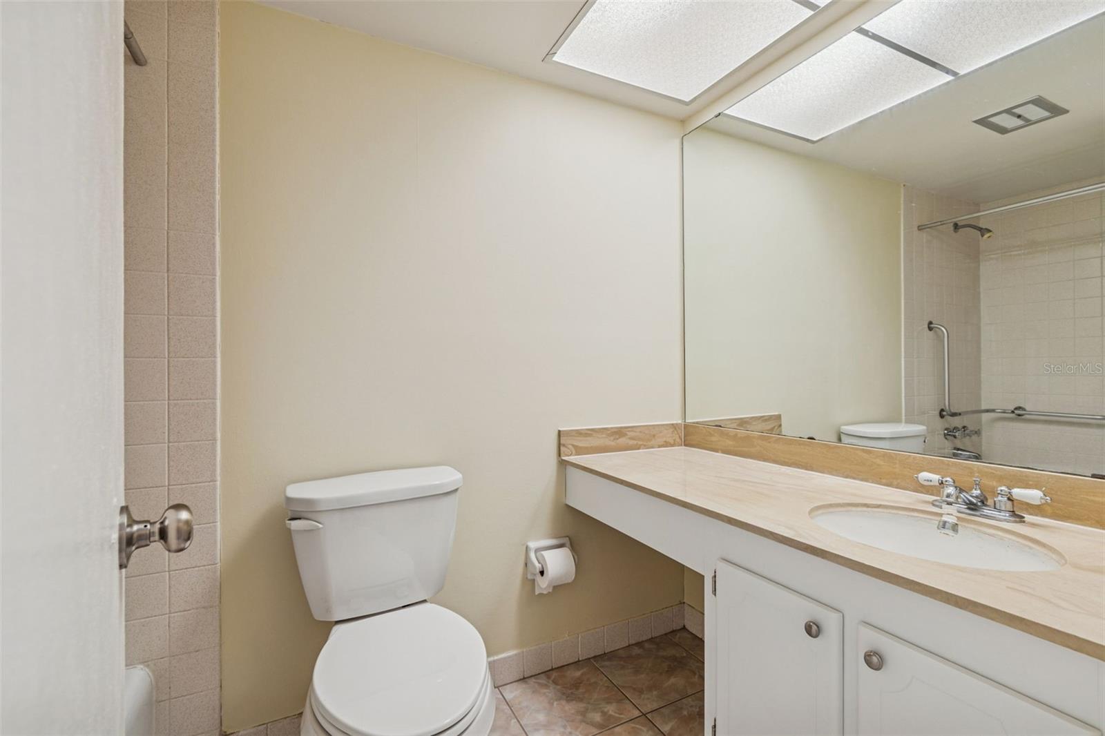 WINSTON PARK NORTHEAST - Residential