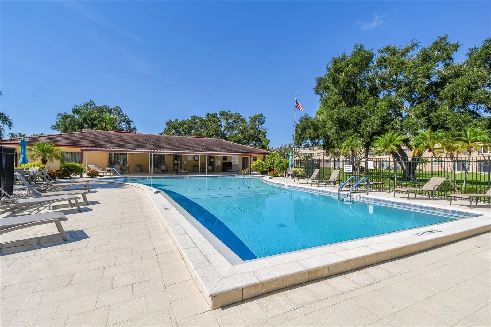 WINSTON PARK NORTHEAST - Residential