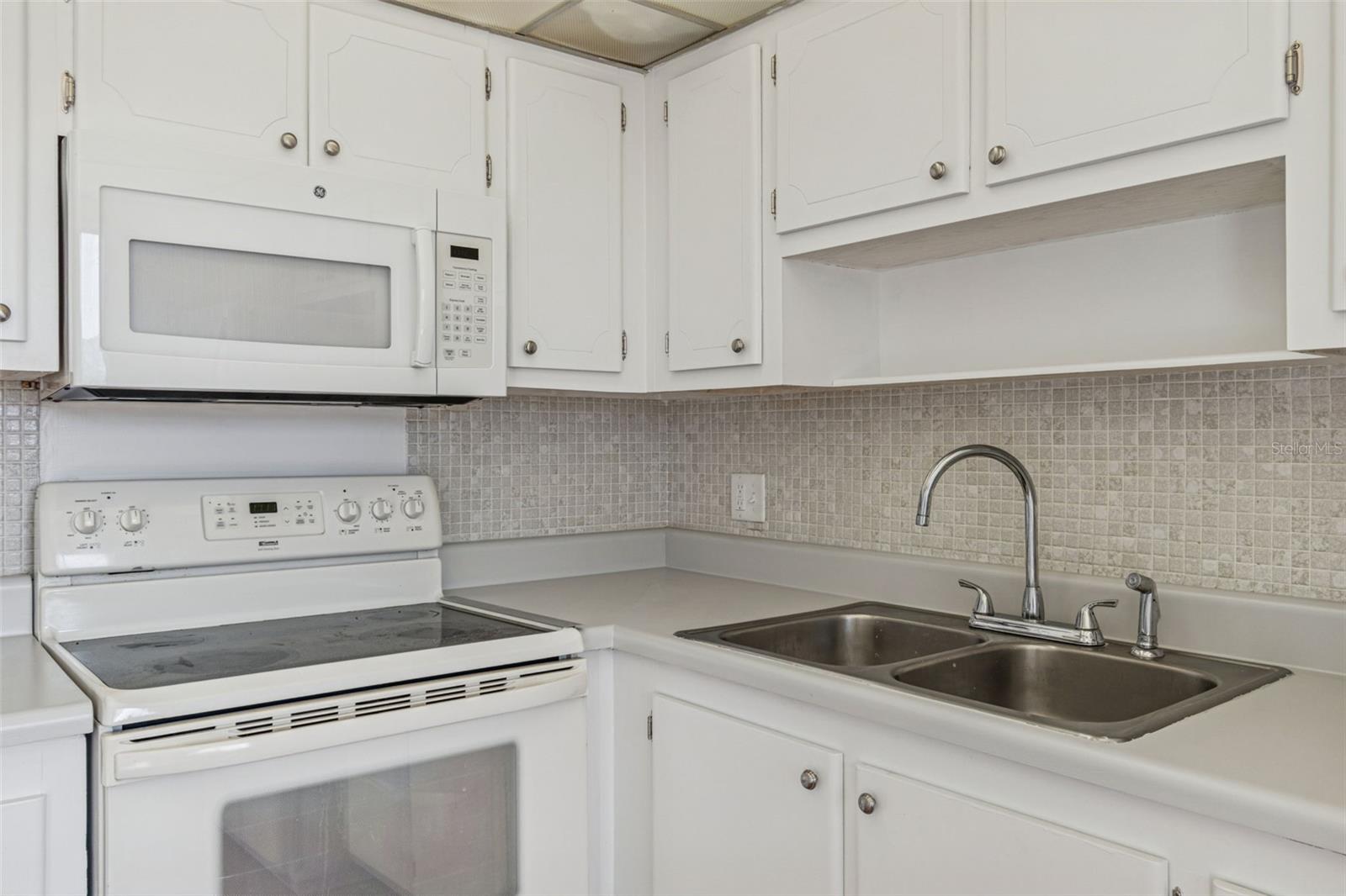 WINSTON PARK NORTHEAST - Residential