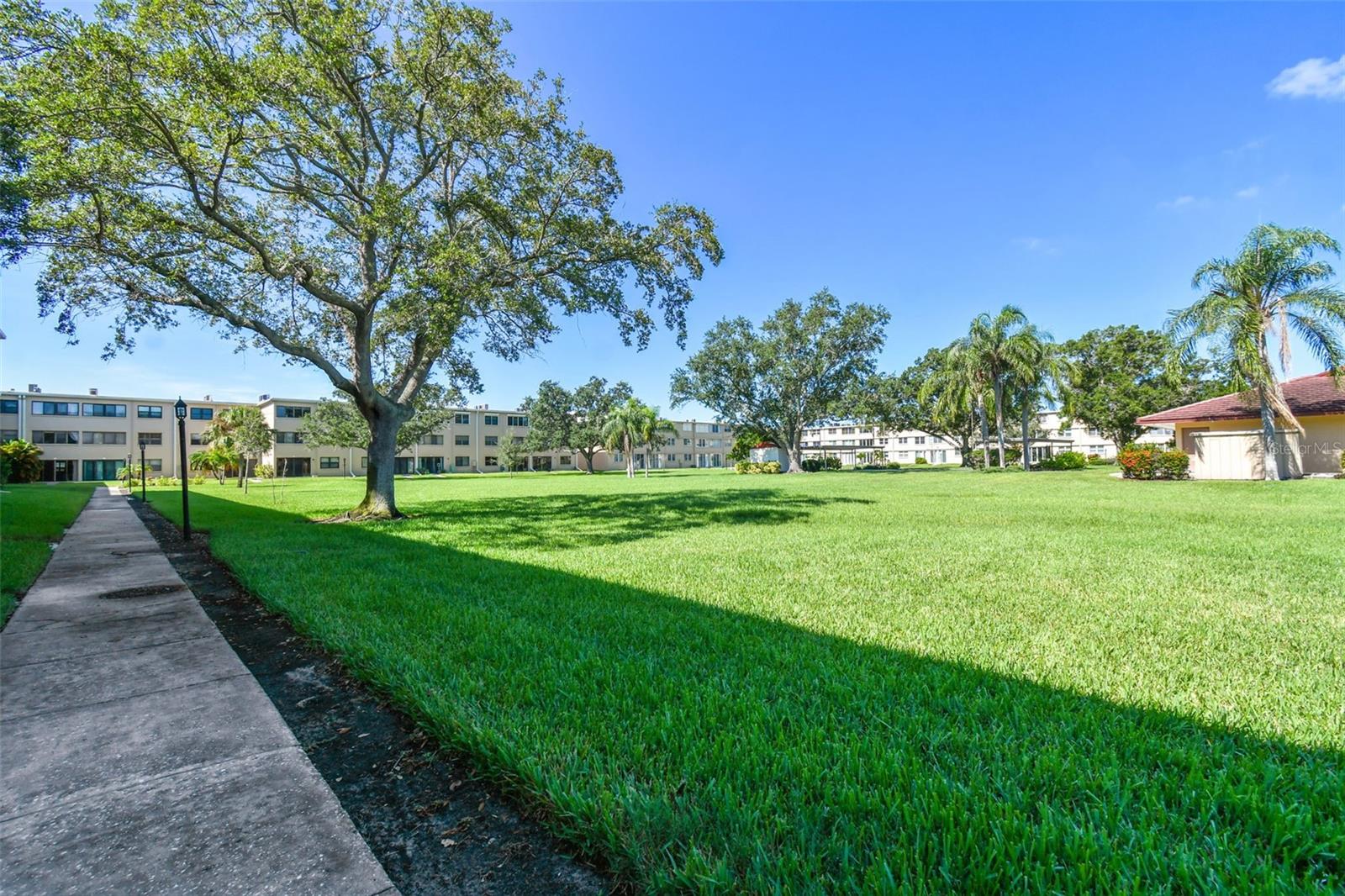 WINSTON PARK NORTHEAST - Residential