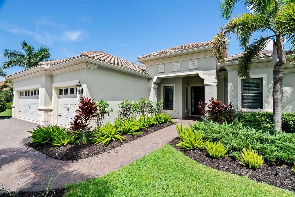 Photo of 8236 Larkspur Circle, Sarasota, FL 34241 (MLS # TB8420751)