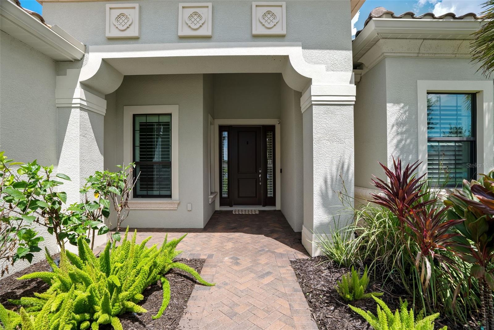 8236 LARKSPUR CIRCLE