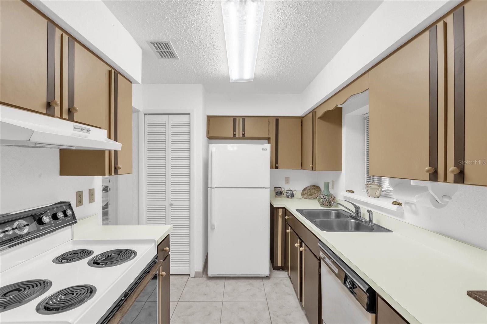 PALMS DEL MAR - Residential