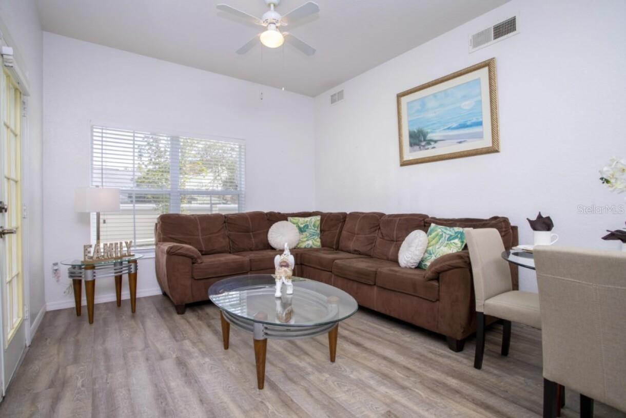 VENETIAN BAY VLG CONDO PH 2 - Residential