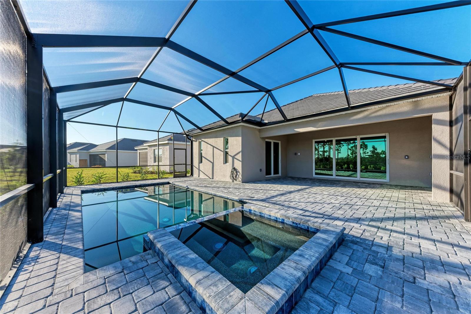 WELLEN PARK GOLF & COUNTRY CLUB - Residential