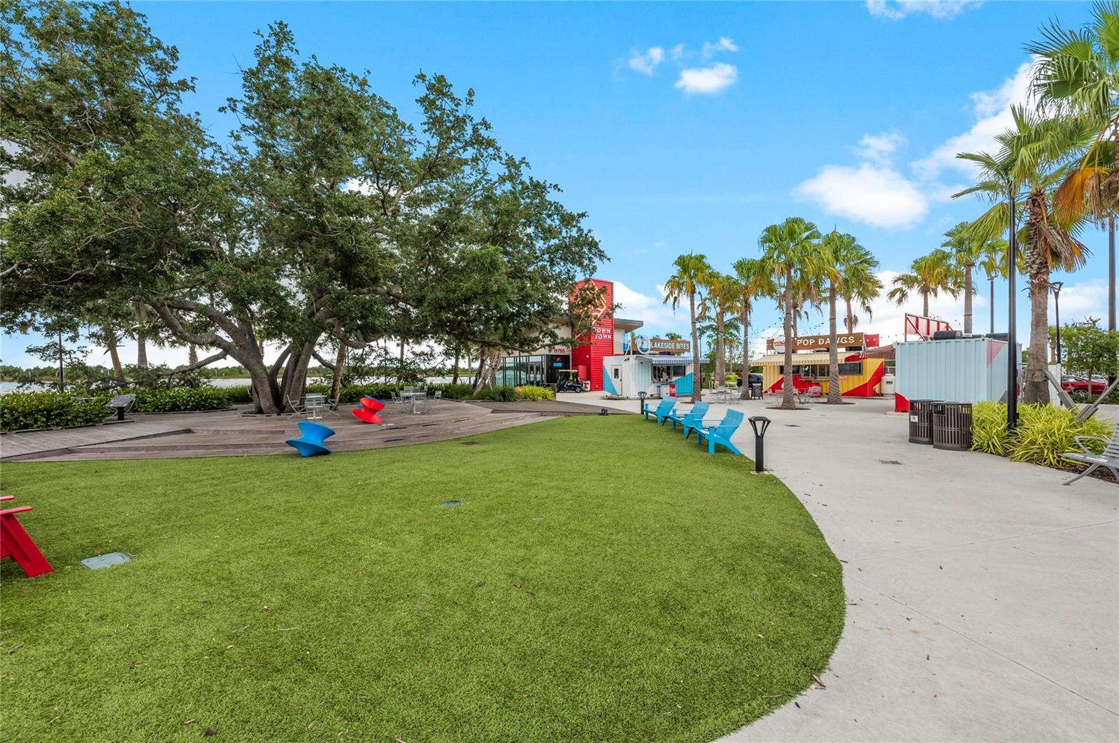 WELLEN PARK GOLF & COUNTRY CLUB - Residential