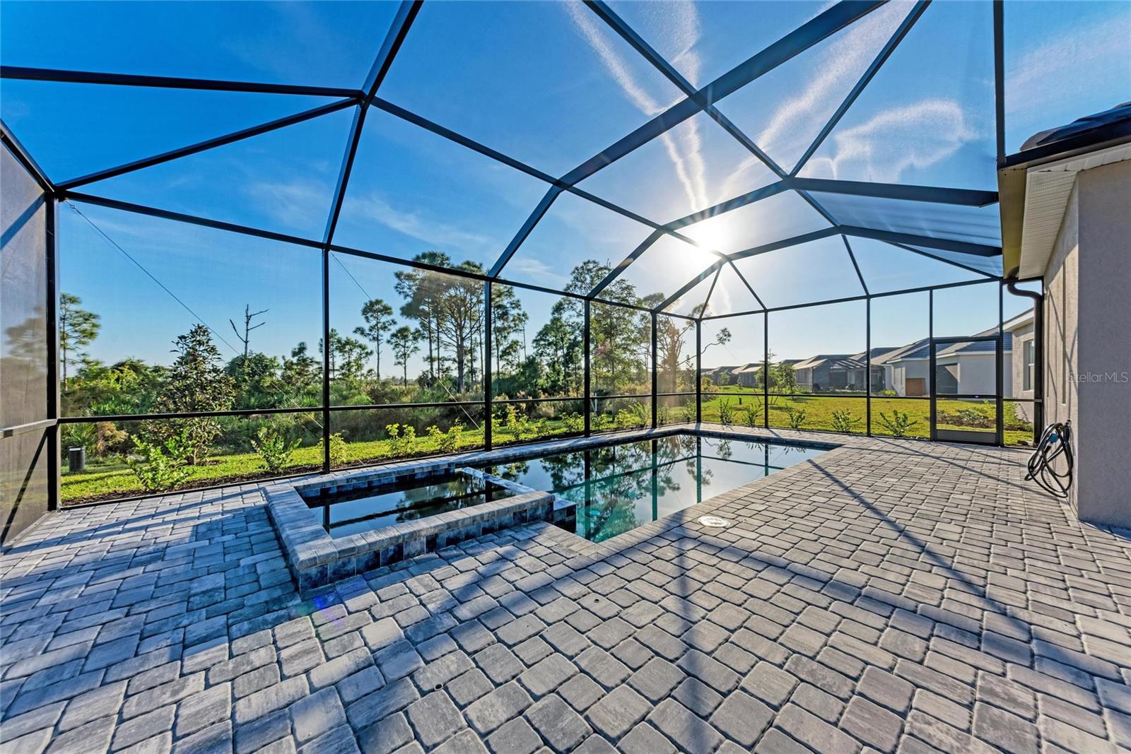 WELLEN PARK GOLF & COUNTRY CLUB - Residential