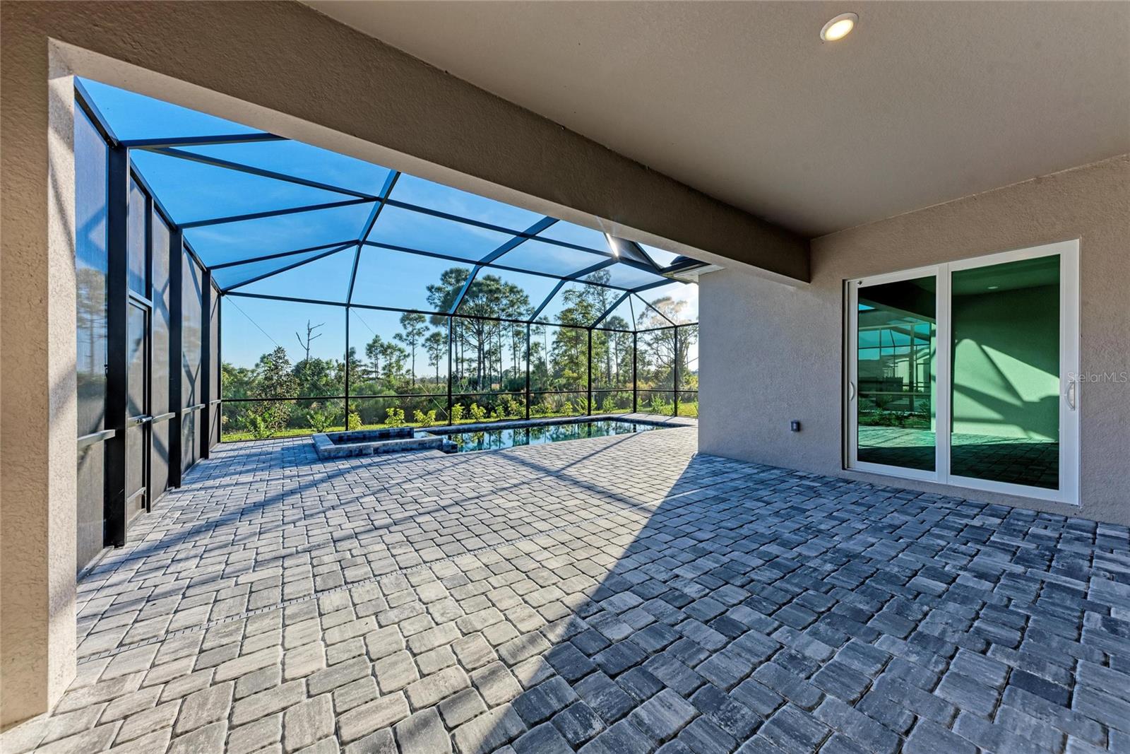 WELLEN PARK GOLF & COUNTRY CLUB - Residential