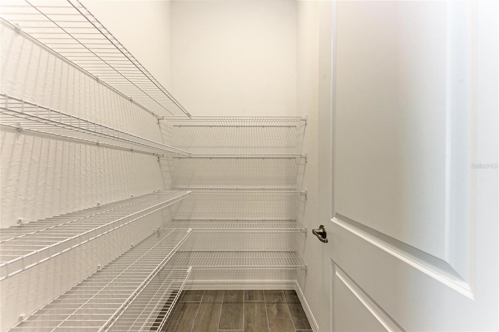 WELLEN PARK GOLF & COUNTRY CLUB - Residential