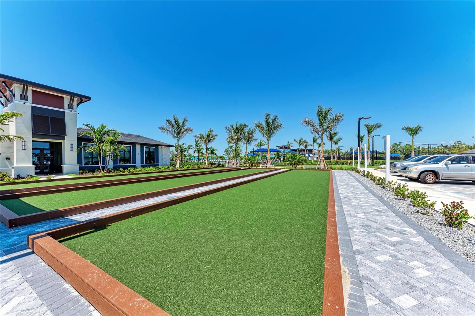 WELLEN PARK GOLF & COUNTRY CLUB - Residential