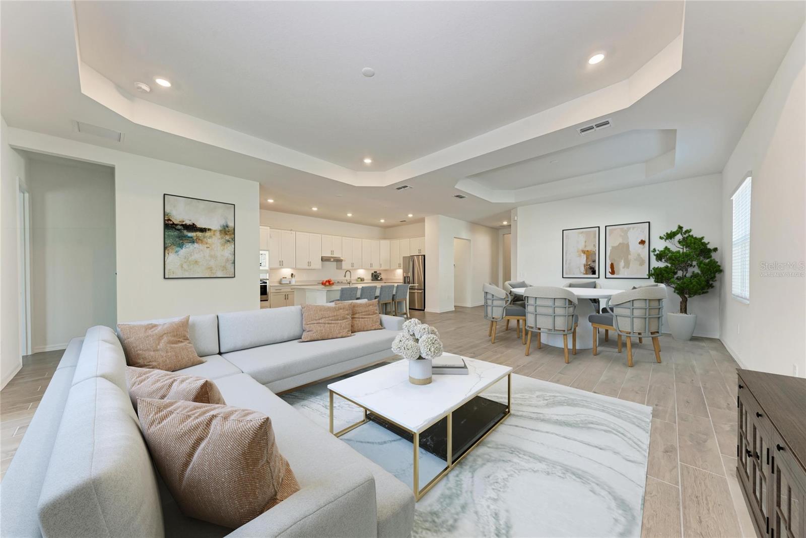 WELLEN PARK GOLF & COUNTRY CLUB - Residential